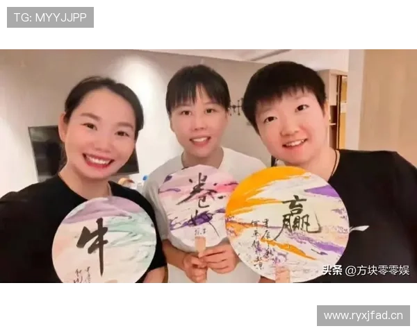 刷到何卓佳的行李箱，感觉她度假都比我年终还讲排场