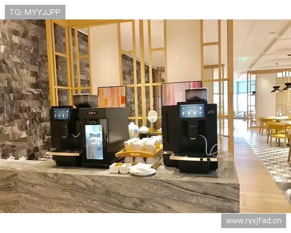 刷到蔡赟的厨房照，台上咖啡机比我房租还贵，瞬间被生活反差打懵