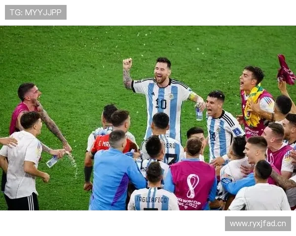 梅西早上随手吃个早餐，刷卡那张单比我一年工资还厚