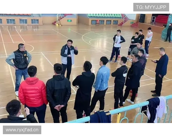 篮球裁判如何运用视频回放判罚规则来确保比赛公平性